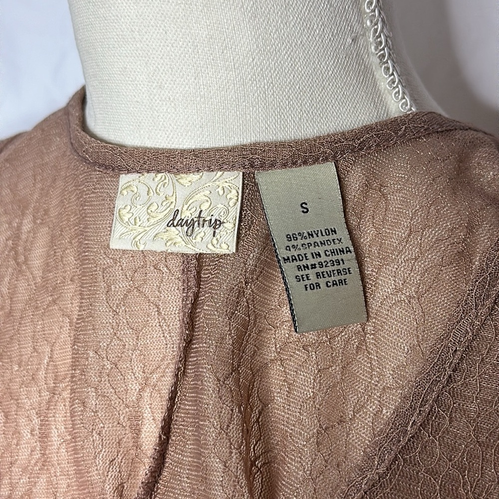 Daytrip Nude Pink/Black Lace Layering Tank - Picture 6 of 6